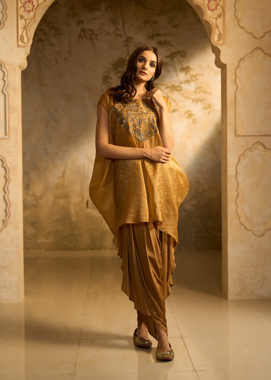 Aadhvita Tunic with Dhoti Set